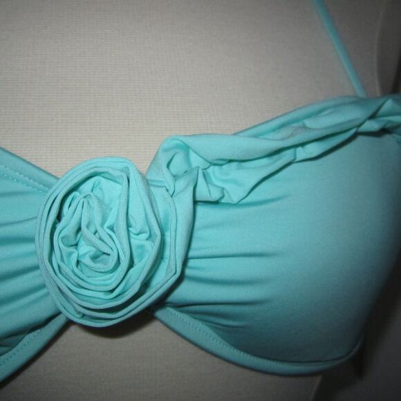 NWT Volcom Flower Affair Bandeau Swim Top in mint! - Picture 3 of 6